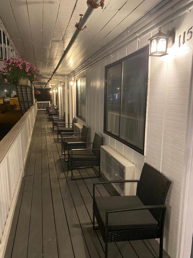 Ways Motel Hampton Εξωτερικό φωτογραφία